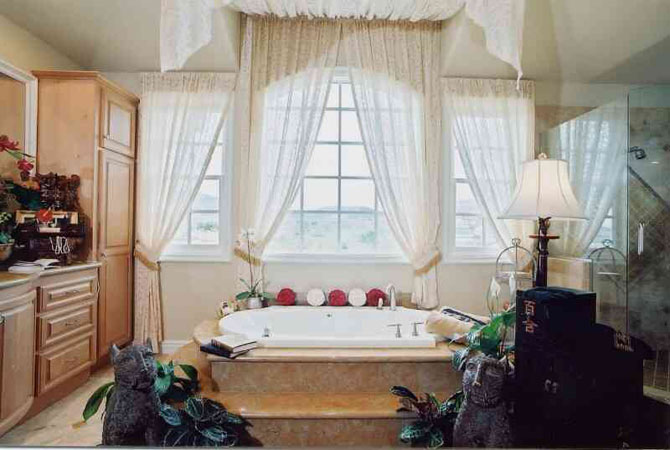 дизайн ванных комнат с угловыми ваннами